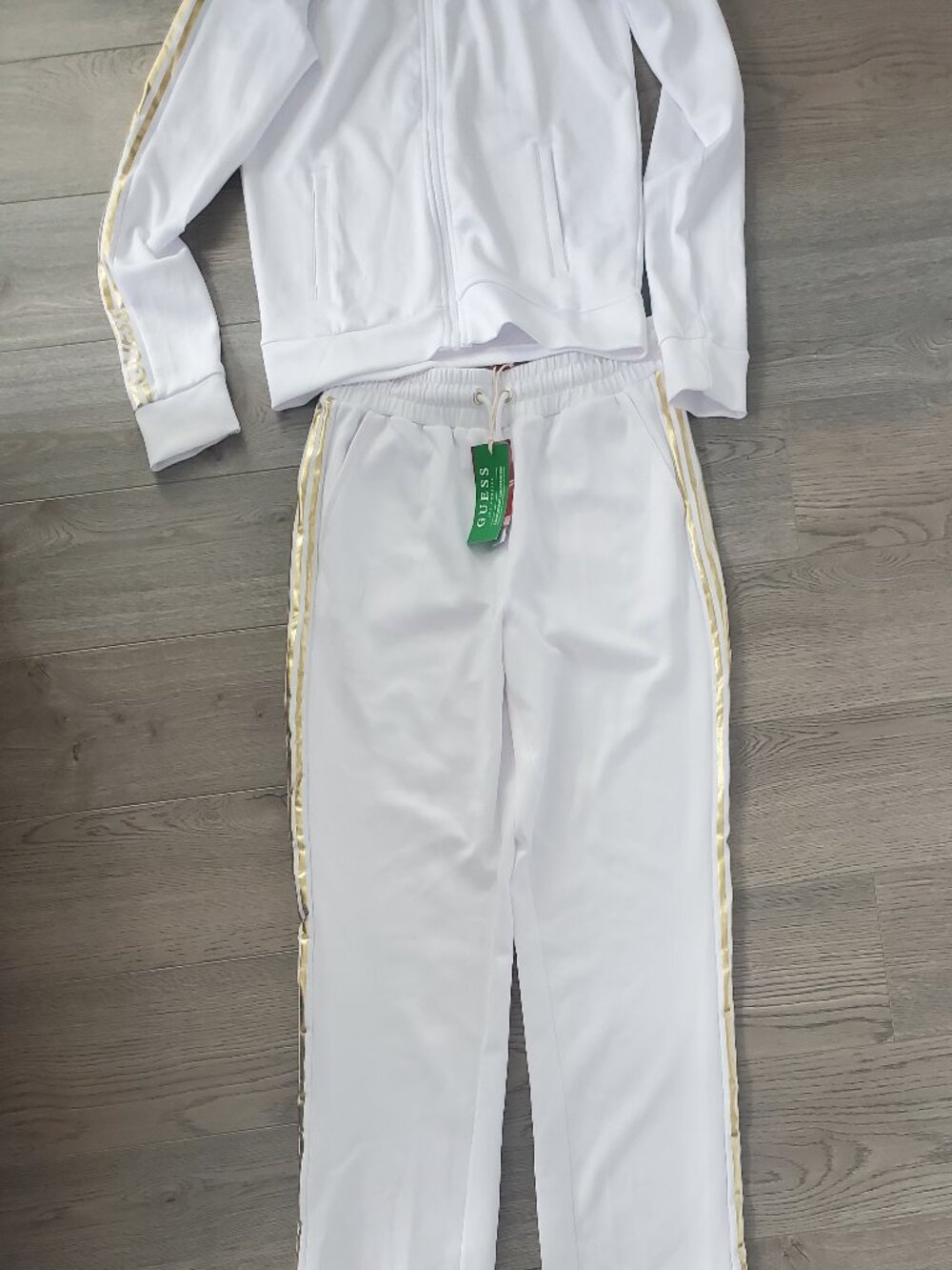 GUESS tracksuit - Picture 8 of 9